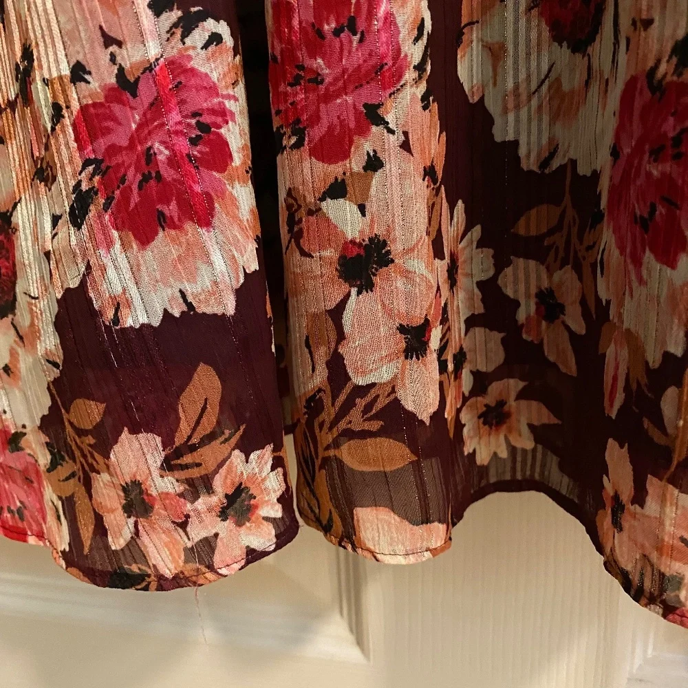 Anne Klein Tea-Length Maroon Dress with Pink Flowers and Fitted Waist Size S - Picture 6 of 6